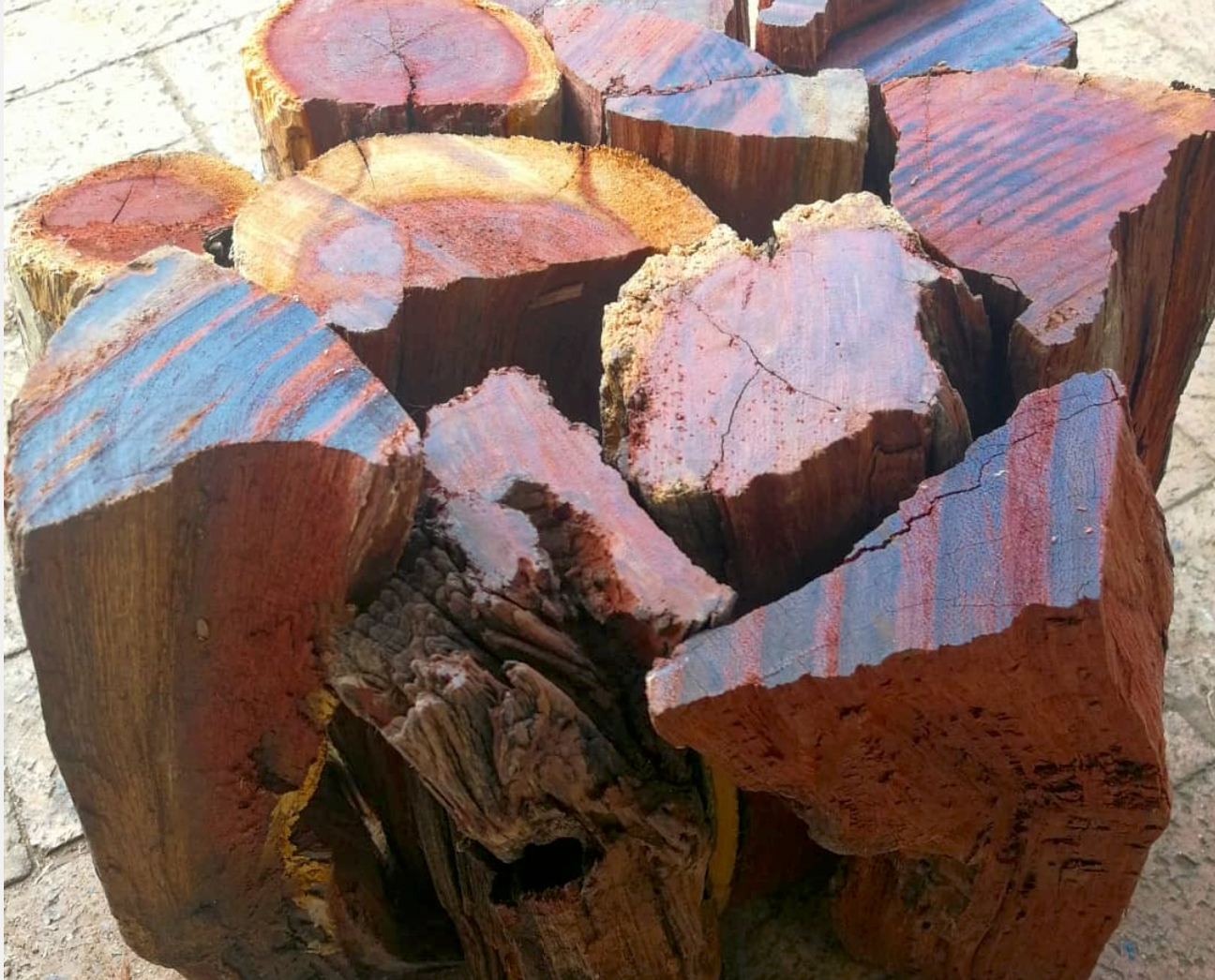 Premium Hardwood Logs (48 bags or more at £8.75 per bag)