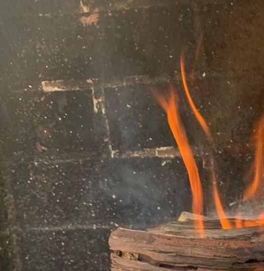 Premium Hardwood Logs (48 bags or more at £8.75 per bag)