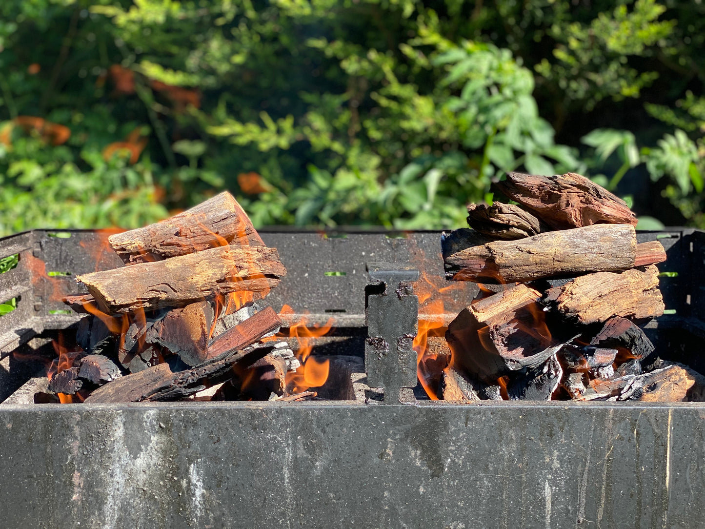 Premium Hardwood Logs (48 bags or more at £8.75 per bag)